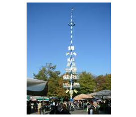 Le joli mois de mai et le Maibaum